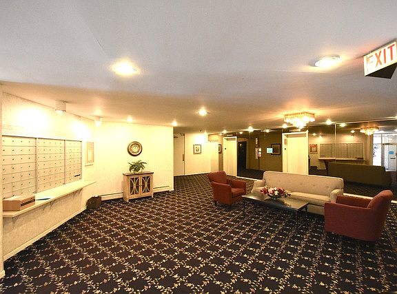 2nd image of 245 S Park Ln Unit 201