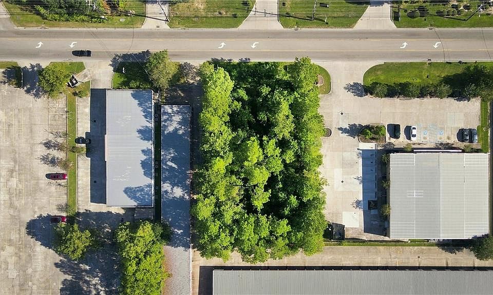 1st image of 717 Brownswitch Rd
