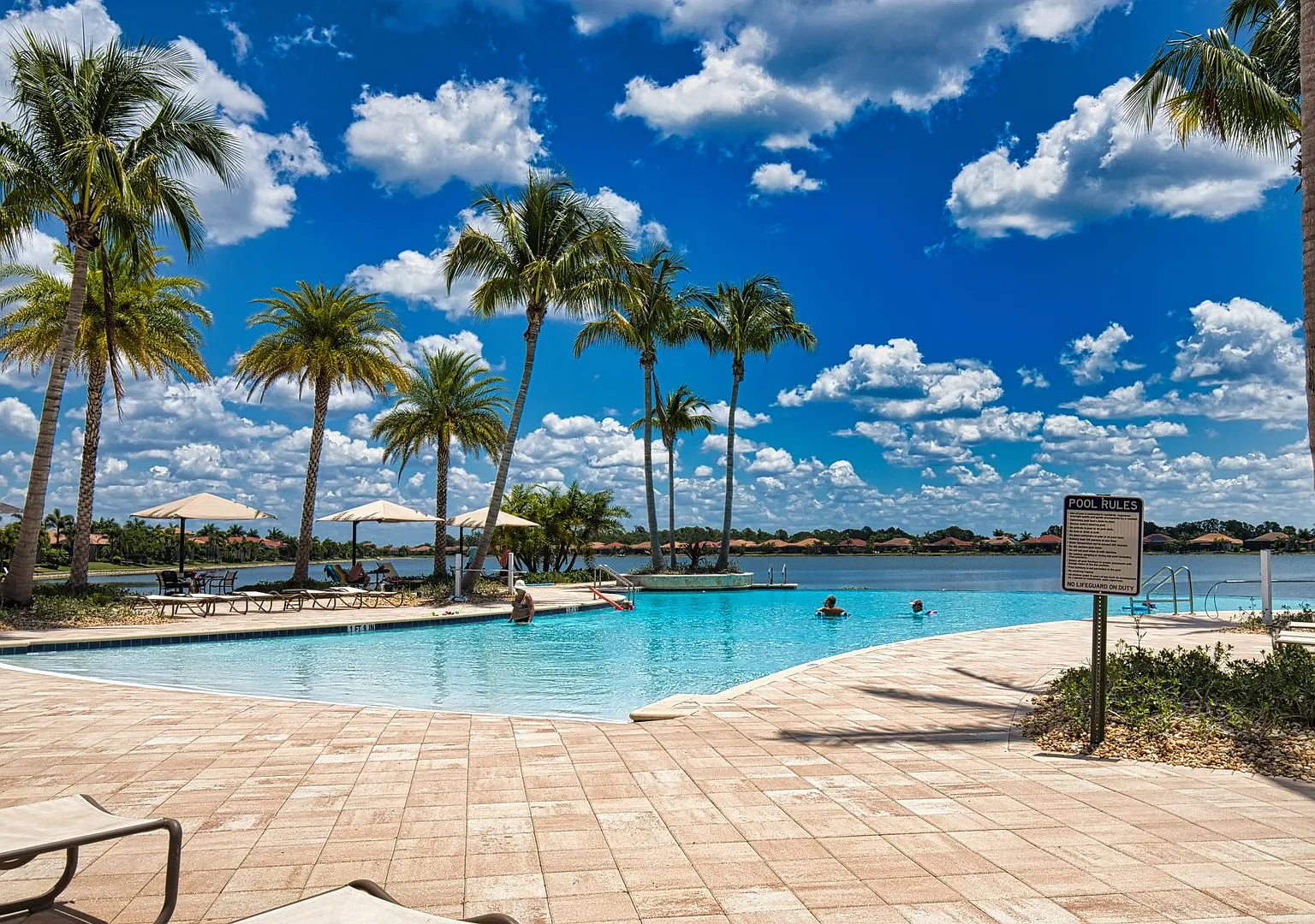 Annual 2nd Floor Condo with Community Lake views - in Toscana Isles Community Minutes from the ne... — Photo 3