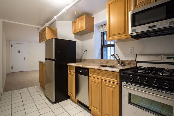 312 West 109th Street #1 in Upper West Side, Manhattan