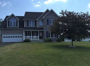 215 Beautiful Ct, Martinsburg, WV 25404