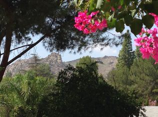 7066 Middlesbury Ridge Cir, West Hills, CA 91307