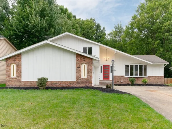 13407 Mohawk Trl, Middleburg Heights, OH 44130