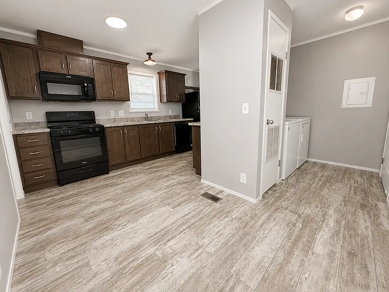 71400 Van Dyke Rd #4 — Photo 9