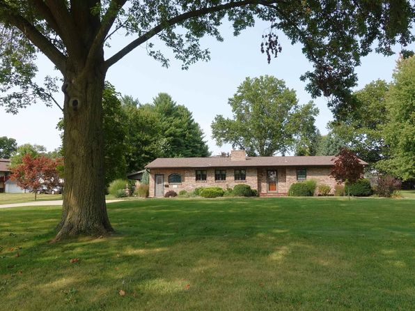 307 Galesburg Rd, Knoxville, IL 61448