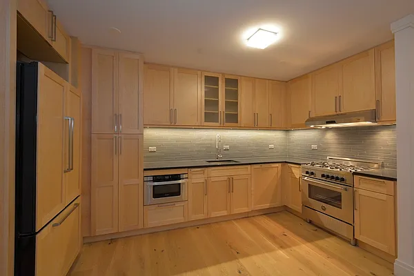 Rented by The Dermot Realty Management Company | media 34