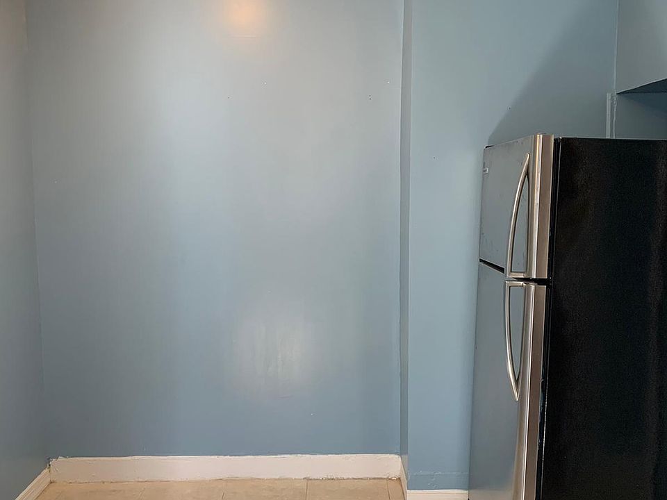 1st image of 12842 150th St #2