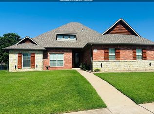 4928 Hampton Ct, Enid, OK 73703