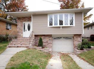 42 Sheraden Ave, Staten Island, NY 10314