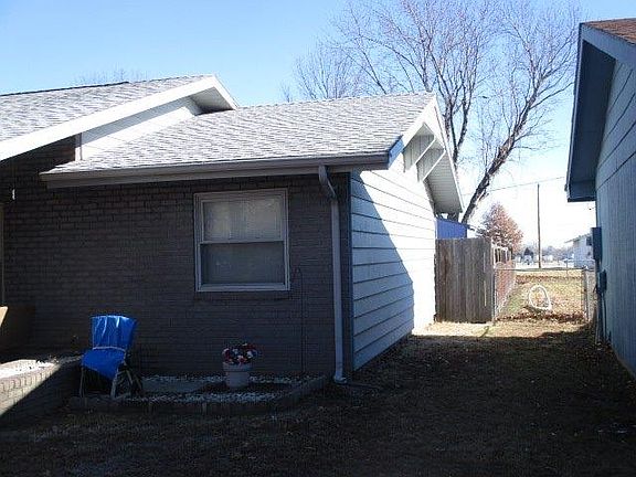 4th image of 501 N Parkview Ave