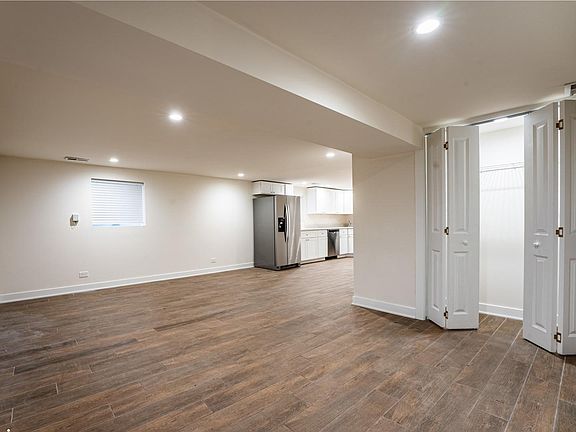 4th image of 5117 W Cullom Ave #G