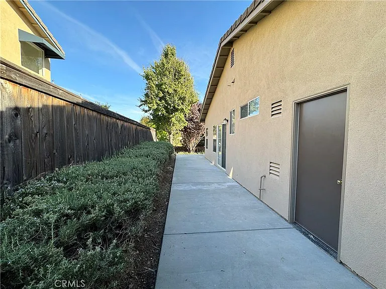 1206 Shadow Meadow Way — Photo 22