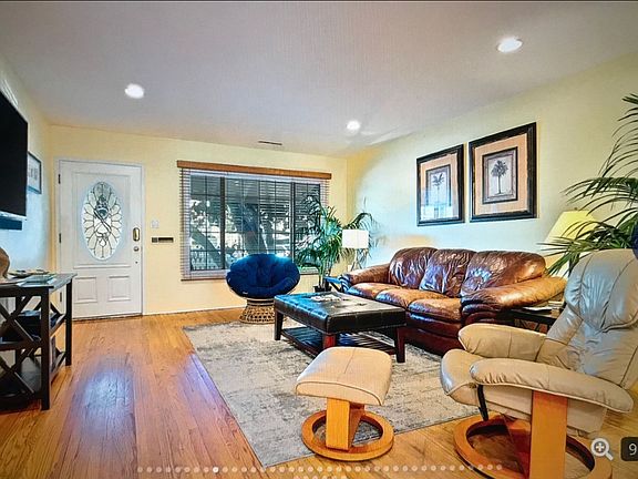 4th image of 1626 Oliver Ave