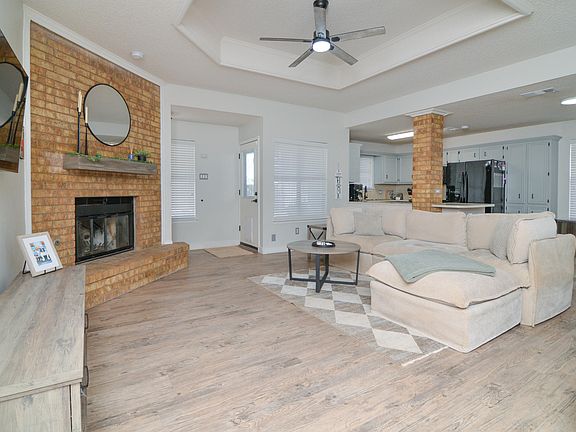 4th image of 2217 86th St