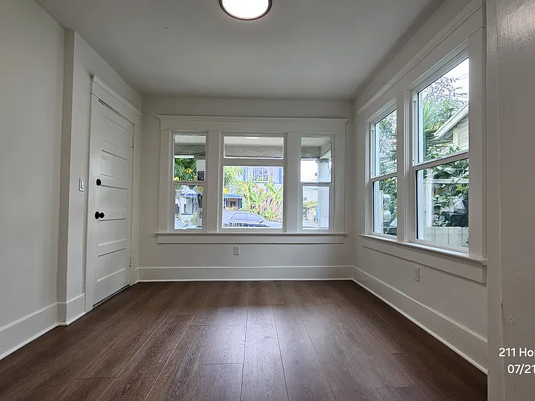 211 Horizon Ave #1 — Photo 3
