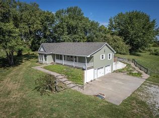 20408 NE 189th St, Holt, MO 64048