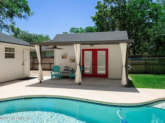3rd image of 12440 Gentle Knoll Dr E