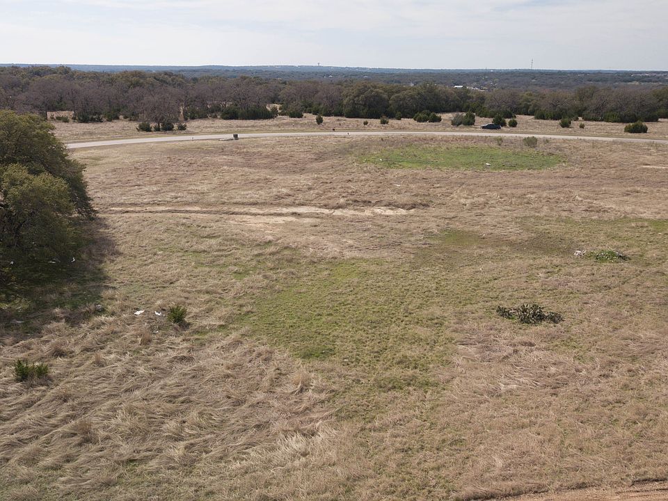 2nd image of 1500 Crockett Gardens Rd