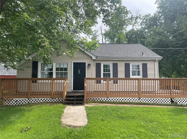 2554 Starling Airport Rd, Arnold, MO 63010