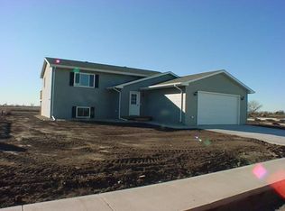 1019 SW 15th Ave, Aberdeen, SD 57401