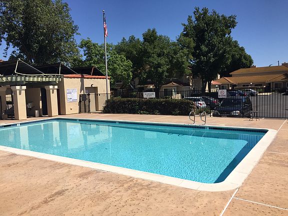3rd image of 10730 Holly Meadows Dr Unit D