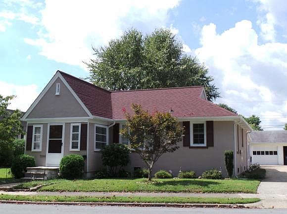 1st image of 838 Lamont St