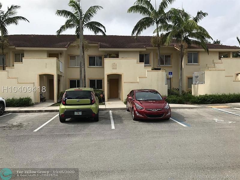 1st image of 4785 SW 62nd Ave
