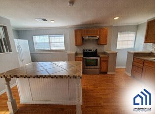 301 W Ave S, San Angelo, TX 76903