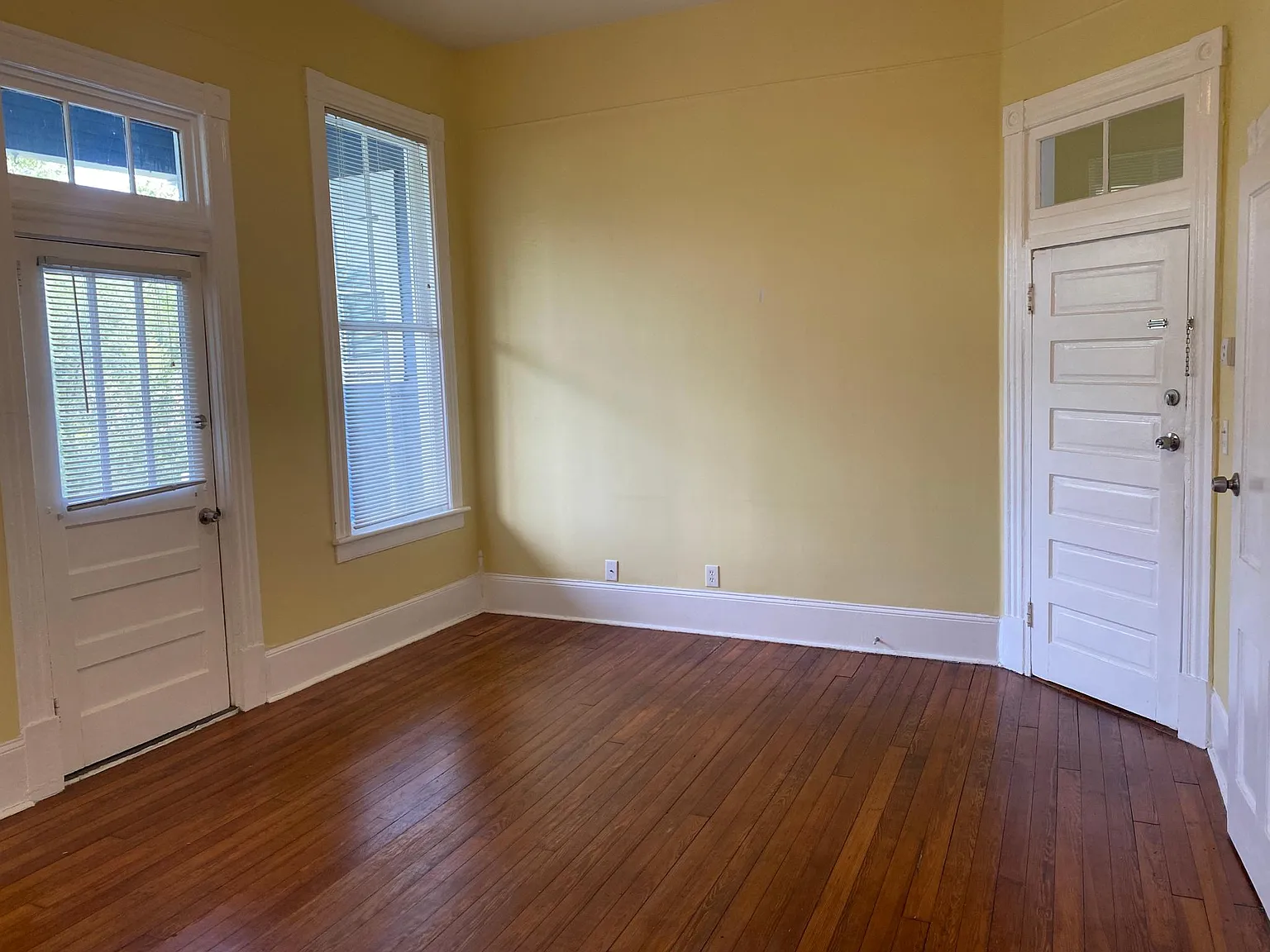 2 bed, 850 sqft, $1,600 — Photo 4