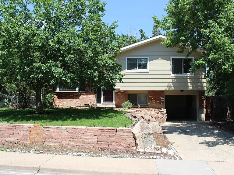505 Hartford Dr — Photo 12