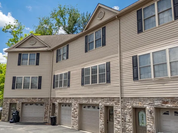 11 Pineview Pl, Morgantown, WV 26505