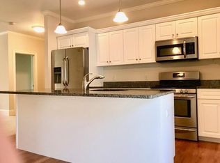 471 Hunnewell St #2, Needham Heights, MA 02494