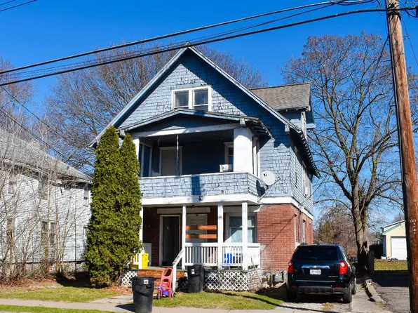 33 Jackson Ave, Endicott, NY 13760