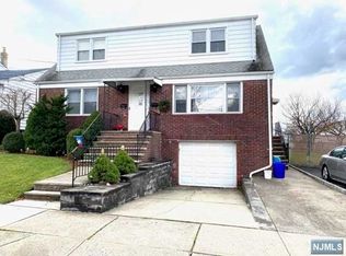 358 Sanford Ave #1, Lyndhurst, NJ 07071