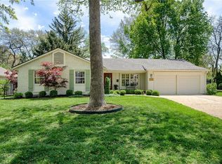 2219 W 70th Ter, Mission Hills, KS 66208