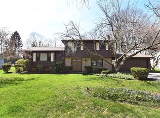 123 Witherspoon Ln, Rochester, NY 14625