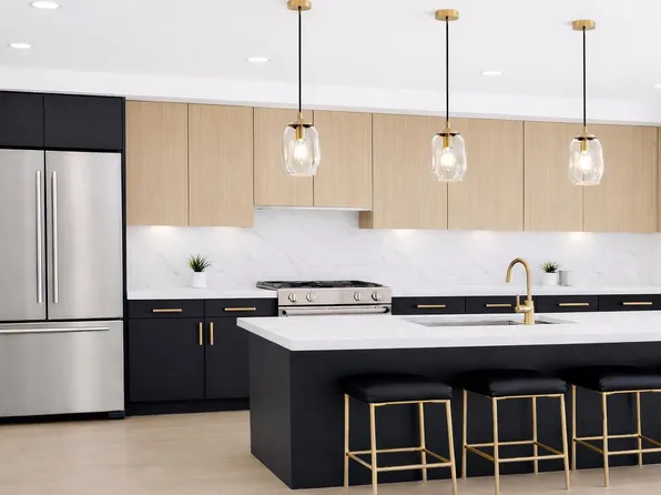 202 Fairview Avenue image 1 of 14