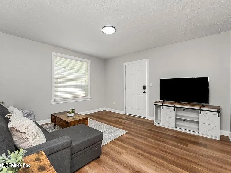 1833 San Marco Blvd #1 — Photo 8