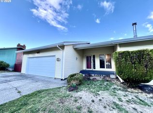 315 W D St, Rainier, OR