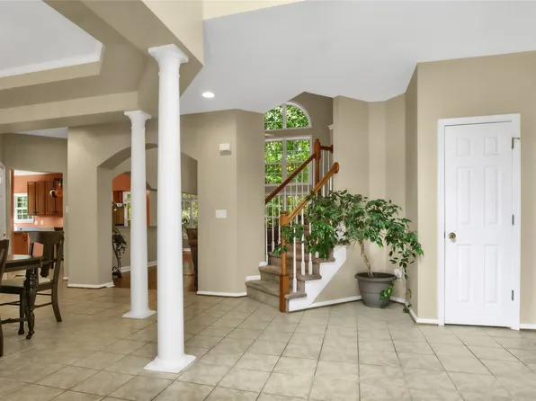 418 Rolling Hills Dr, Williamsburg, VA 23185