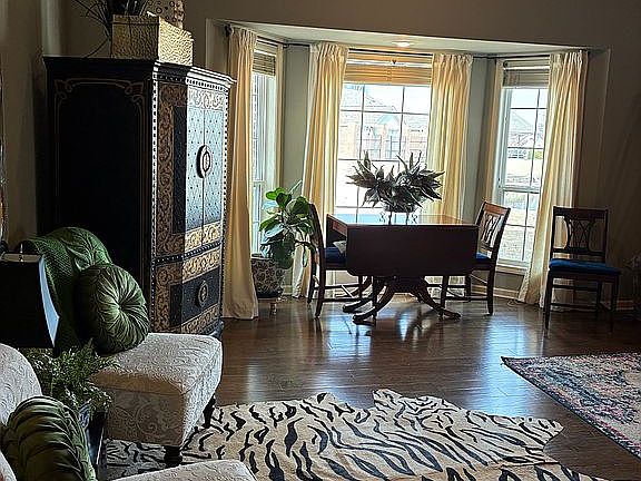 2nd image of 43 Enclave