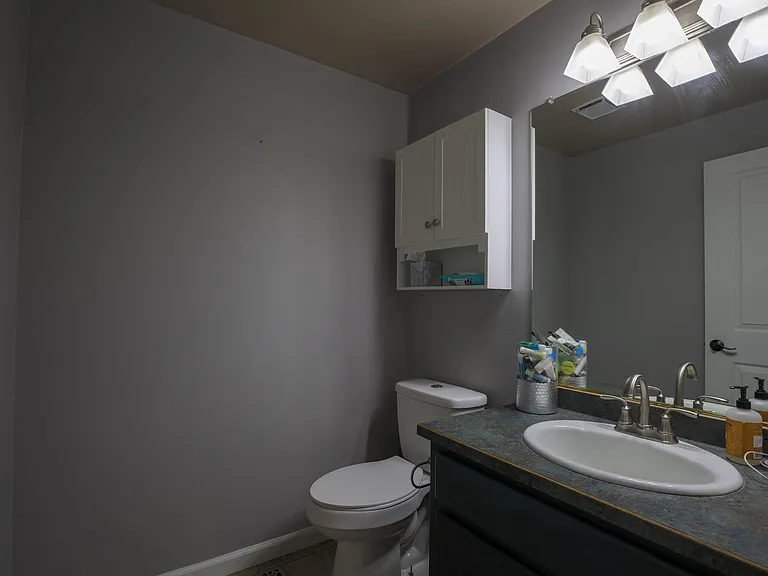 1555 SW Gilson Ct — Photo 18