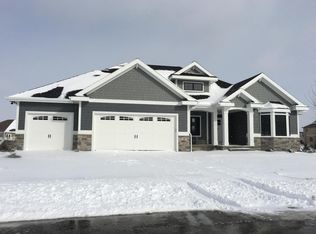 58 Savannah Pkwy, Deerfield, WI 53531