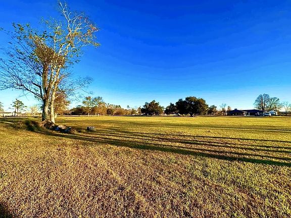 3rd image of 792 Highway 652