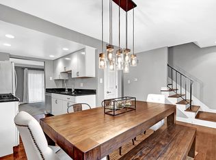 2572 Shore Line Ln, Upper Arlington, OH 43221