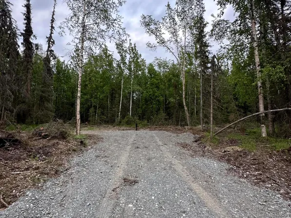 1325 Nighthawk Ln, Kenai, AK 99611