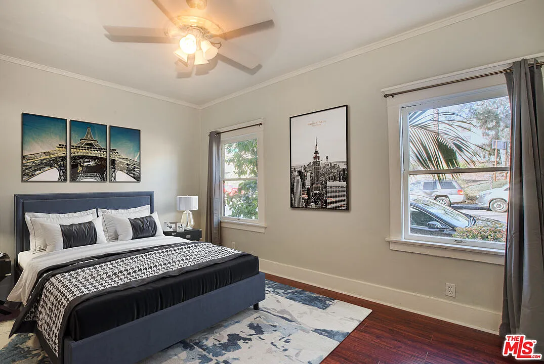 3 bed, 1.0 bath, 1250 sqft, $3,200 — Photo 4