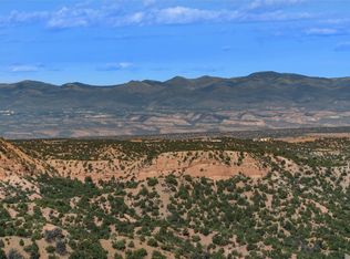 27 Lodge Cir, Santa Fe, NM 87506