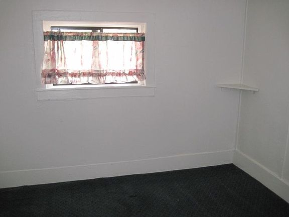 5th image of 315 W Ross St