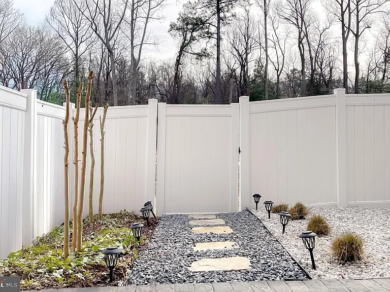 23810 Myrtle Glen Way — Photo 53